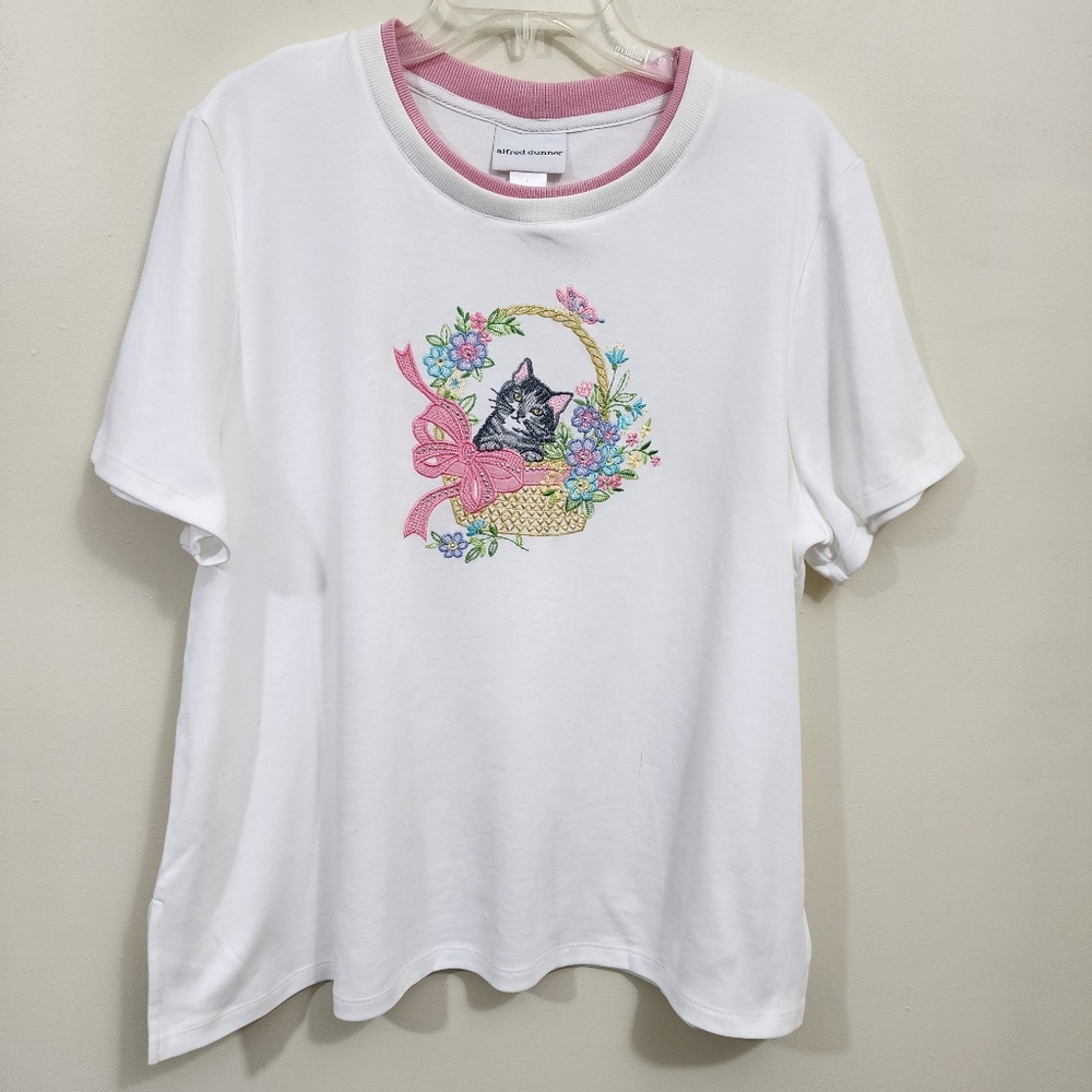 Vintage Alfred Dunner embroidered cat in a basket short sleeve shirt womans Sz L